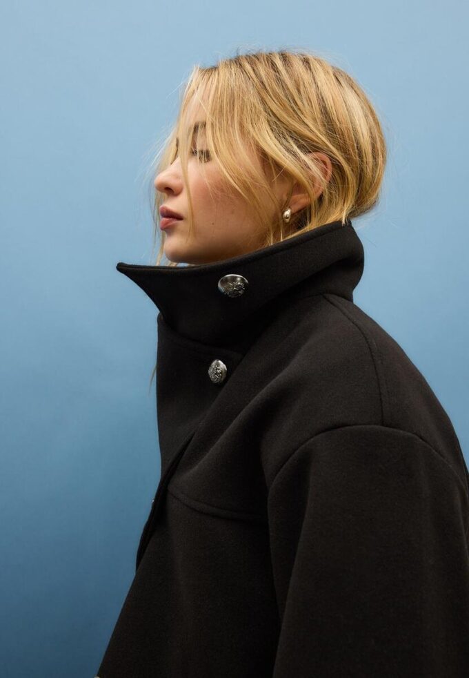 Veste croisée à col montant en tissu de toucher doux