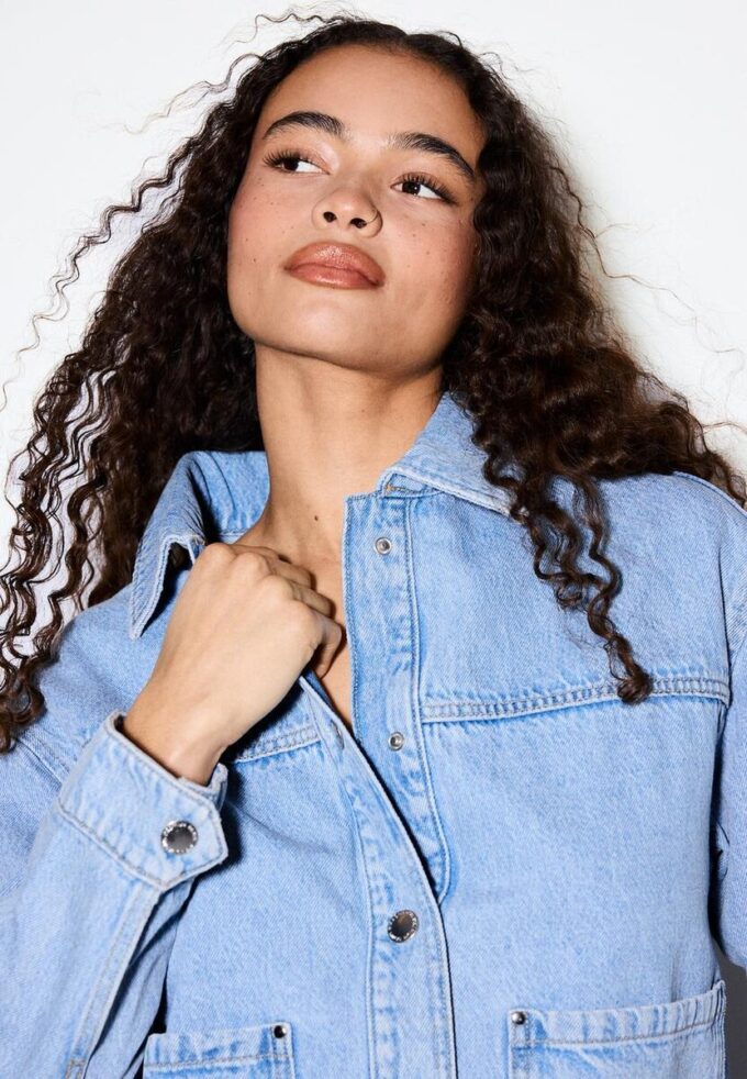 Veste en jean avec poches Veste en jean avec poches