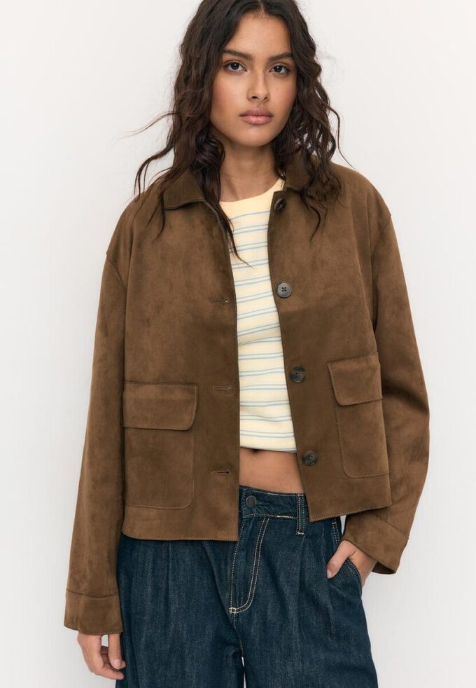 Veste en simili-suède avec poches Veste en simili-suède avec poches