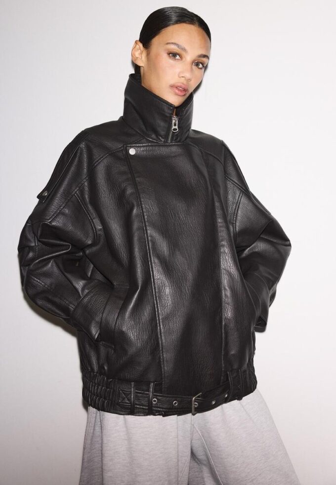 Veste oversize en simili cuir à revers Veste oversize en simili cuir à revers