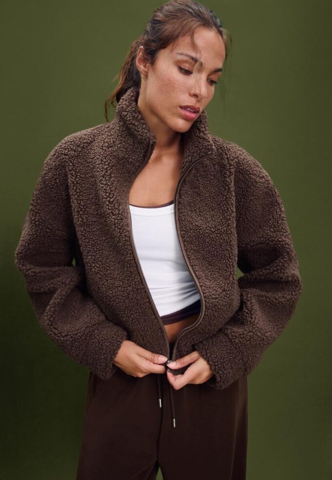 Veste zippée doublée en simili-mouton Veste zippée doublée en simili-mouton