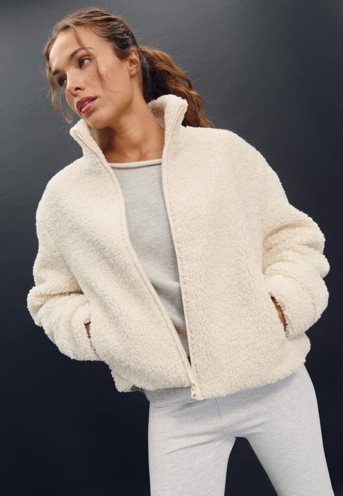 Veste zippée doublée en simili-mouton Veste zippée doublée en simili-mouton