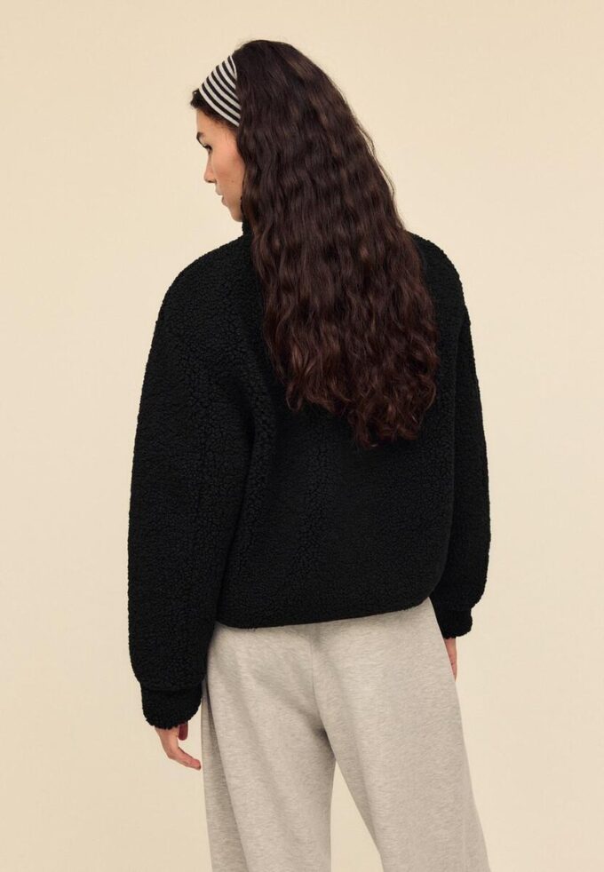 Veste zippée doublée en simili-mouton Veste zippée doublée en simili-mouton